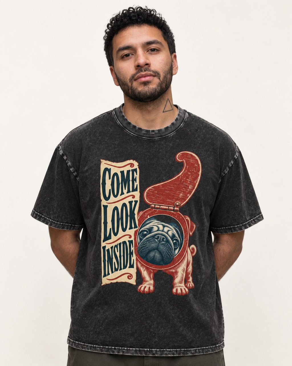 Pug Come Look Inside Toilet Seat Graphic Washed Tee in Black, worn by a model