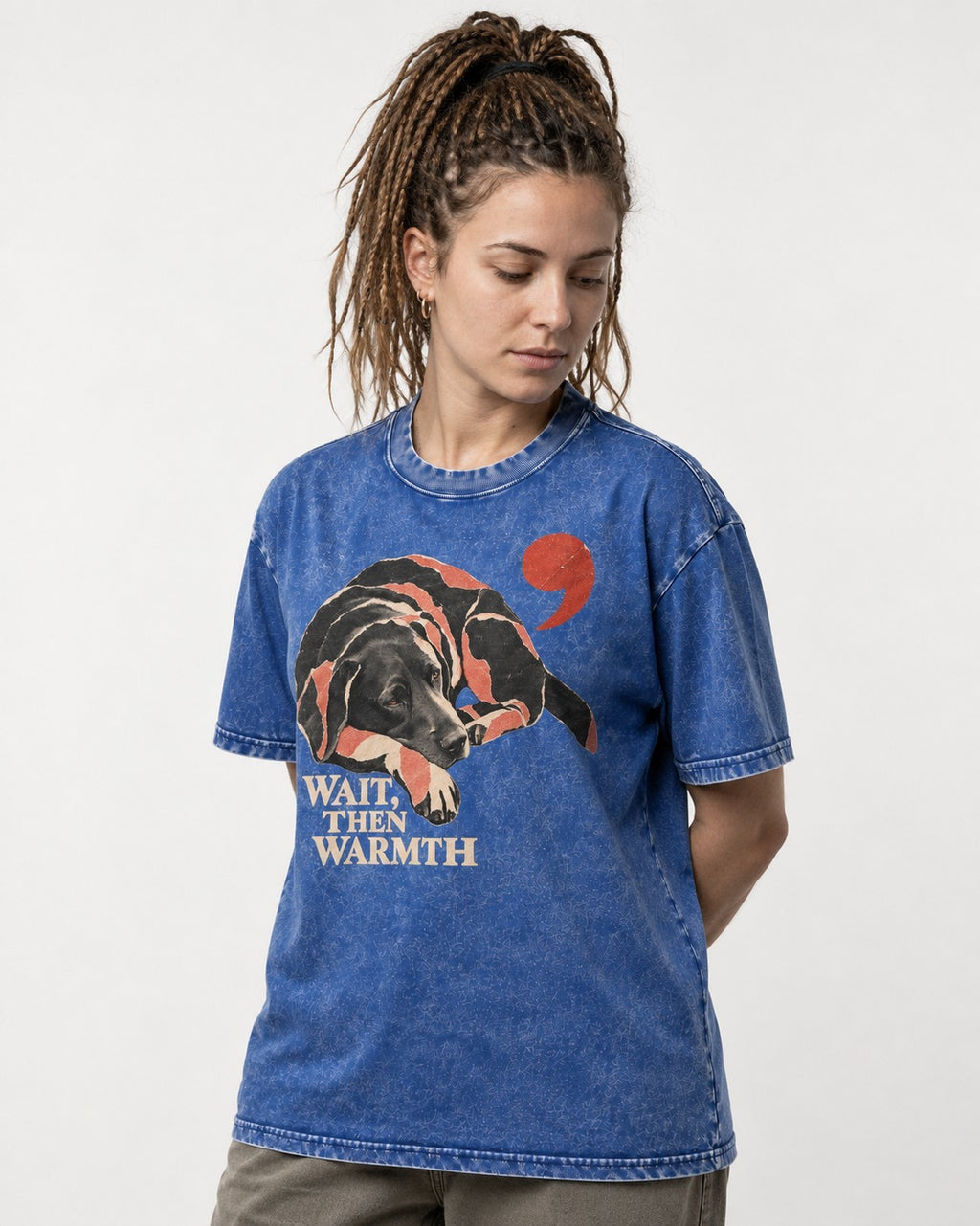 Labrador Retriever Wait Then Warmth Blanket Pause Graphic Washed Tee in Royal Blue, worn by a model