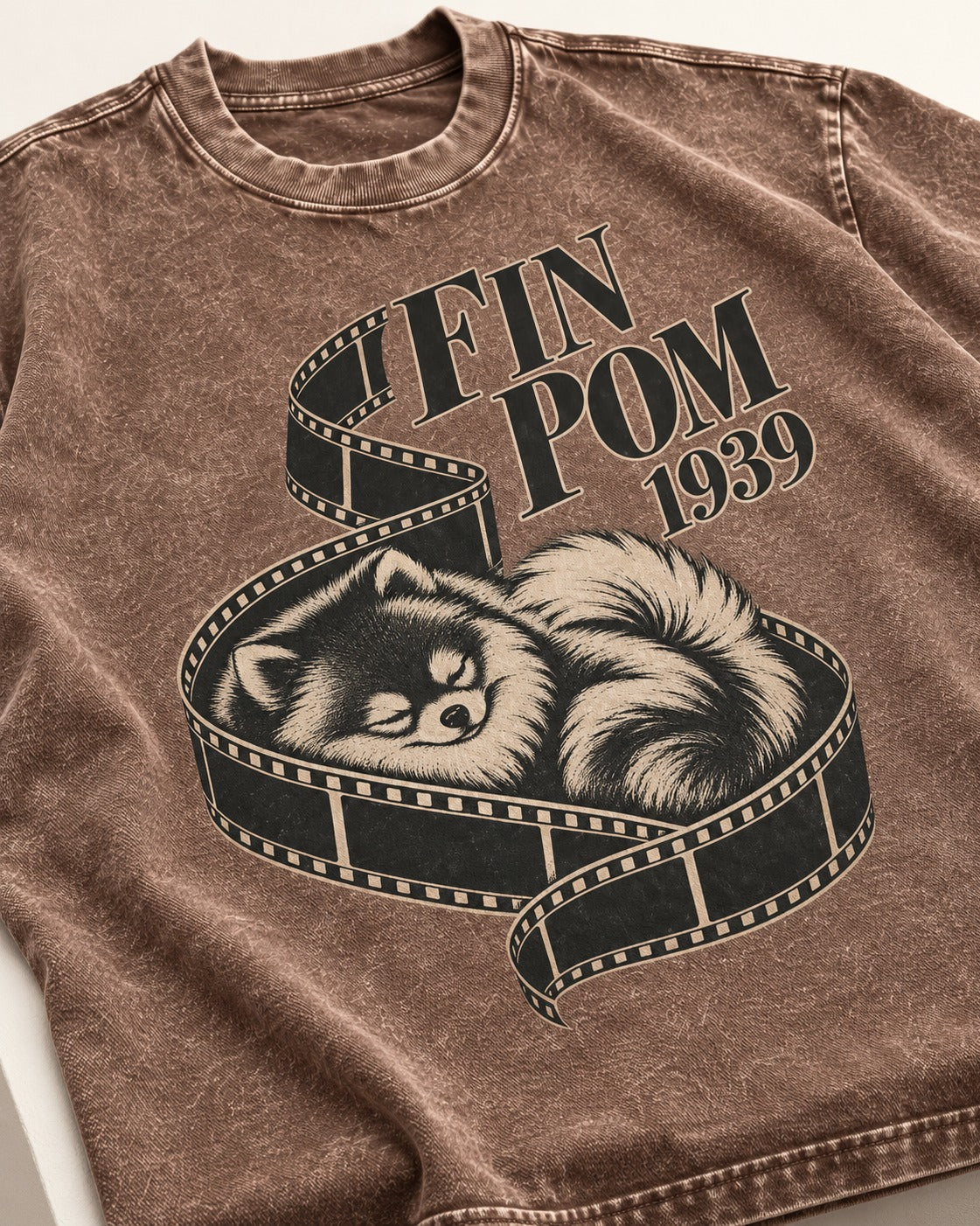 Fin Pomeranian Washed Tee in Coffee, close-up of the graphic